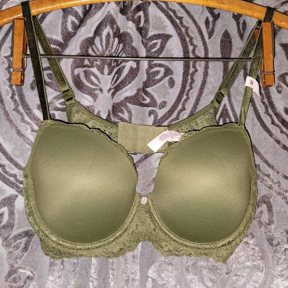 Victoria's Secret Green Lace Bra